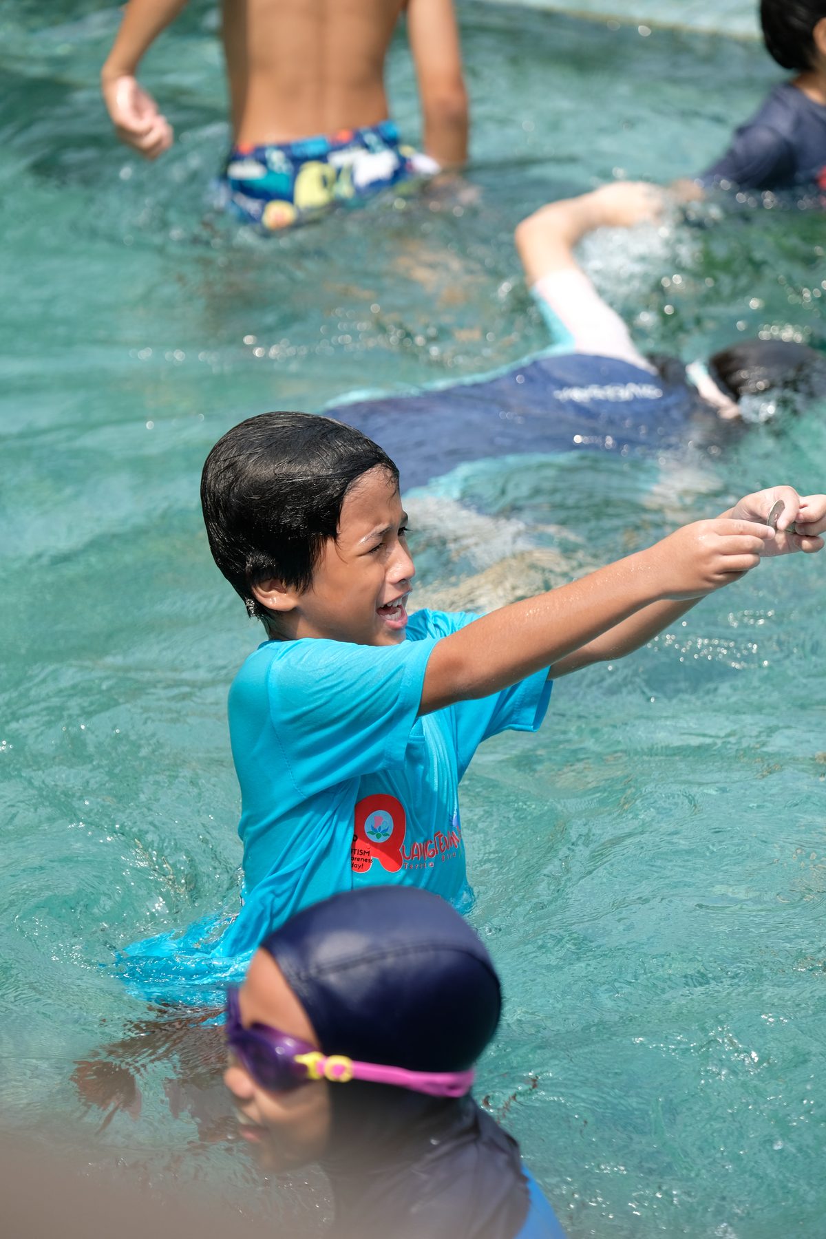 Cari Koin di Kolam Renang Kecil 2